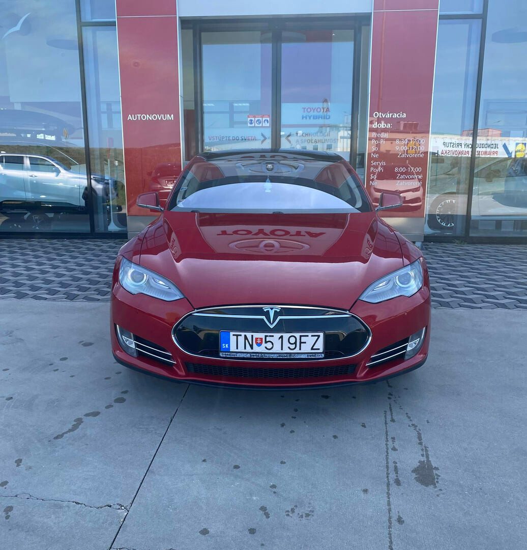 Tesla Model S